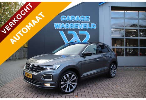 Volkswagen T-Roc 1.5 TSI Sport Business R-Line Camera/Carplay/Trekhaak/19Inch/Elekt.achterklep
