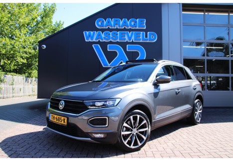 Volkswagen T-Roc 1.0 TSI 115pk NL-1-Eigenaar Schuif/Kantel-ACC-Carplay-Elekt.Achterklep